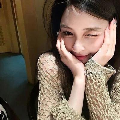 玛丽莲有深黑之眸 海报