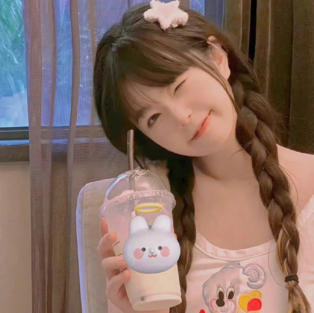 阳台上的坏女孩 海报